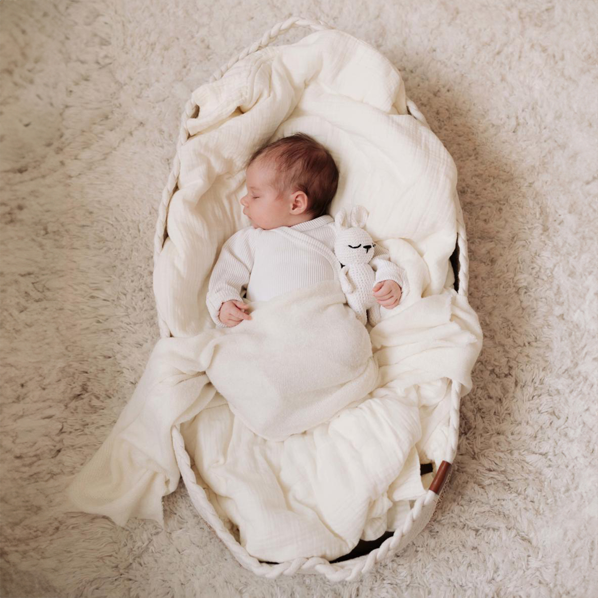 Verschoonmand Wit-Bruin - Mozesmand met gratis luiermandje 4 Verschoonmand Wit-Bruin - Mozesmand met gratis luiermandje - Afbeelding 4